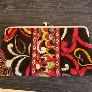 Vera Bradley clasp wallet